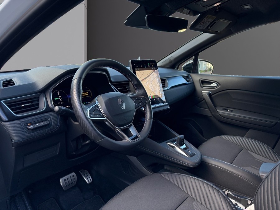 RENAULT d'occasion CAPTUR 1.6 E-TECH 160 EVOLUTION de 2025 Salon de