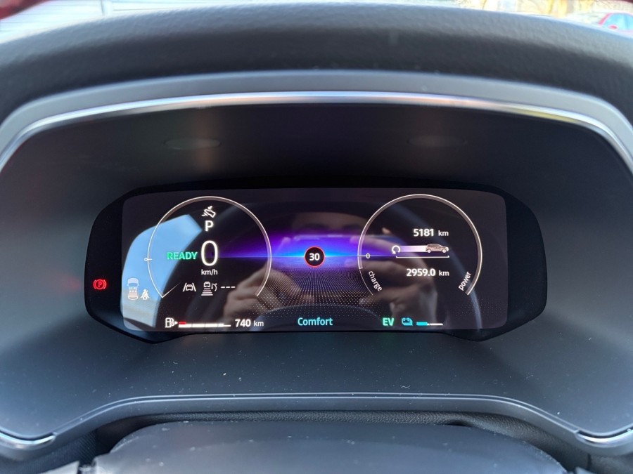 RENAULT d'occasion CAPTUR 1.6 E-TECH 160 EVOLUTION de 2025 Salon de
