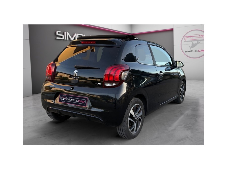 PEUGEOT d'occasion 108 1.2 PURE TECH 82 ACTIVE de 2014 Salon de