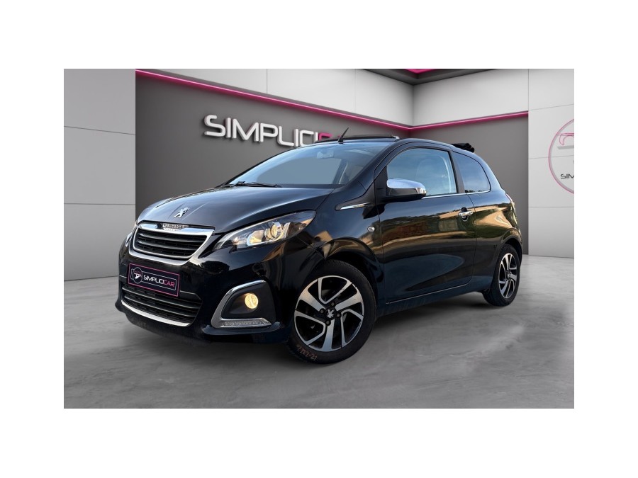 PEUGEOT d'occasion 108 1.2 PURE TECH 82 ACTIVE de 2014 Salon de