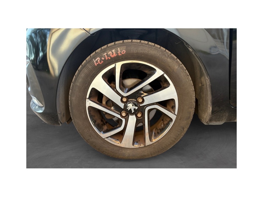 PEUGEOT d'occasion 108 1.2 PURE TECH 82 ACTIVE de 2014 Salon de