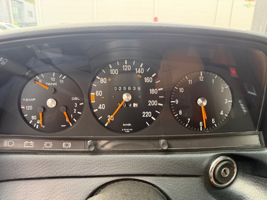 MERCEDES d'occasion CLASSE C Merccedes Benz 280 CE (C 123) de 1977