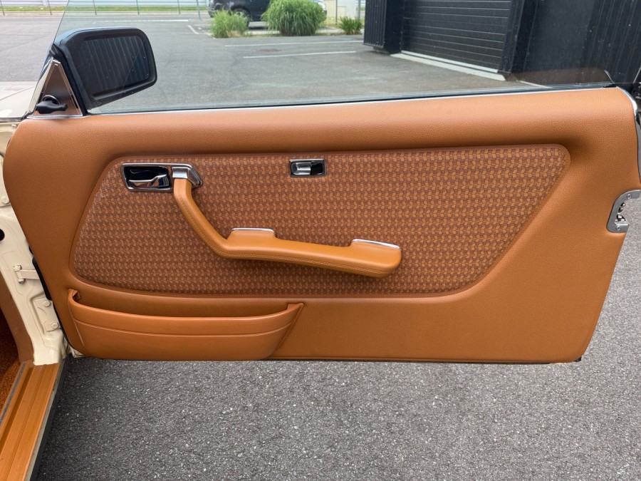 MERCEDES d'occasion CLASSE C Merccedes Benz 280 CE (C 123) de 1977