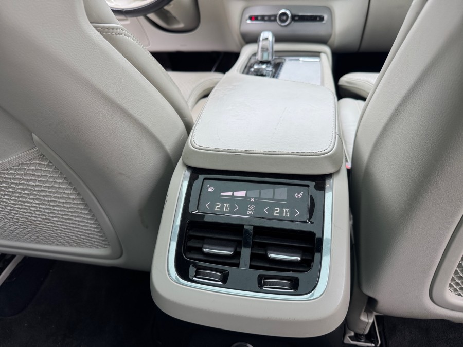 VOLVO d'occasion XC90 T8 TWIN ENGINE INSCRIPTION de 2016 Saint