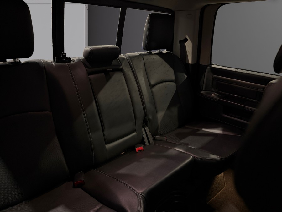 DODGE d'occasion RAM 5.7L HEMI de 2013 Fontainebleau (77)﻿