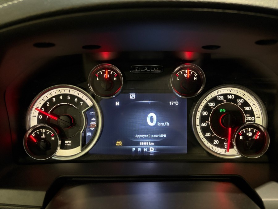 DODGE d'occasion RAM 5.7L HEMI de 2013 Fontainebleau (77)﻿