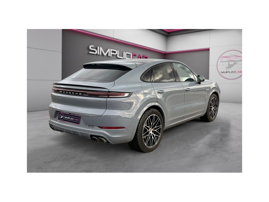 PORSCHE d'occasion CAYENNE COUPE 3.0 V6 E-HYBRID PH2 de 2024 Troyes