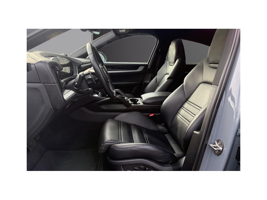 PORSCHE d'occasion CAYENNE COUPE 3.0 V6 E-HYBRID PH2 de 2024 Troyes