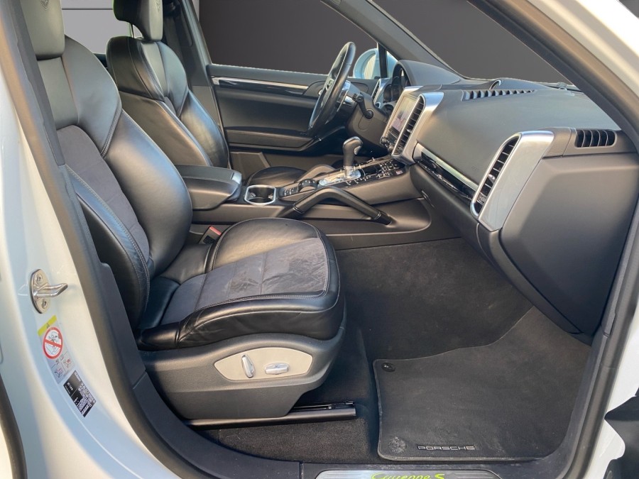 PORSCHE d'occasion CAYENNE 3.0 V6 S E-HYBRID PLATINUM EDITION