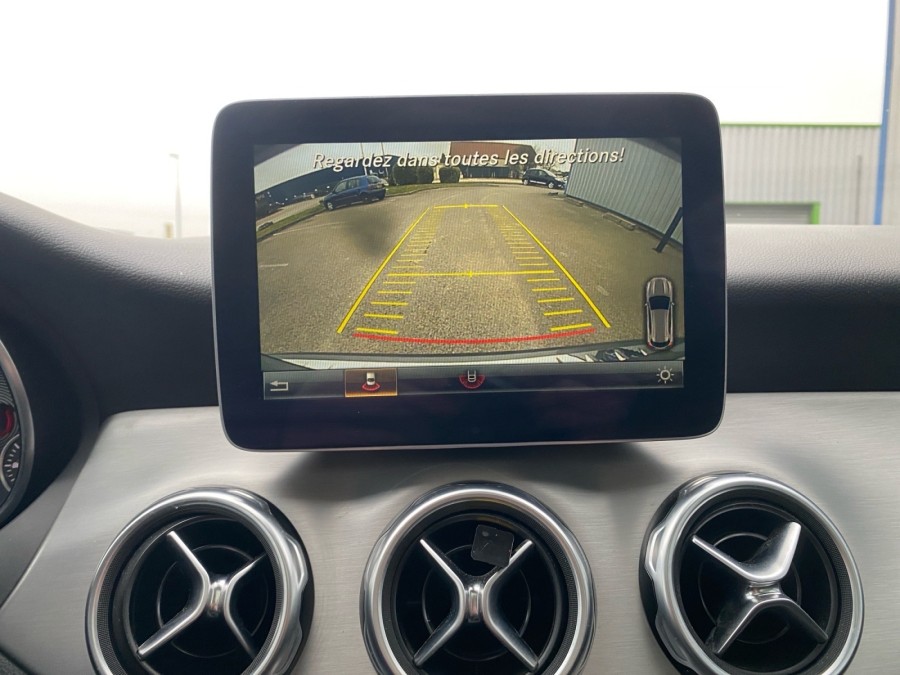 MERCEDES d'occasion CLASSE GLA GLA 200 D Fascination 7-G DCT Pack AMG