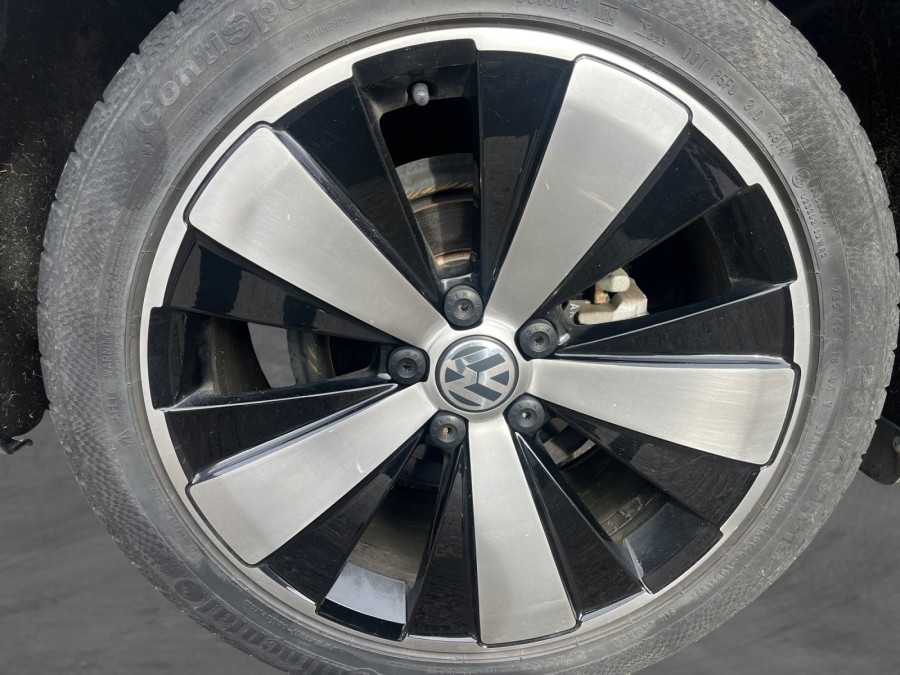 VOLKSWAGEN d'occasion COCCINELLE 2.0 TDI SPORT DSG de 2015 Lyon Nord