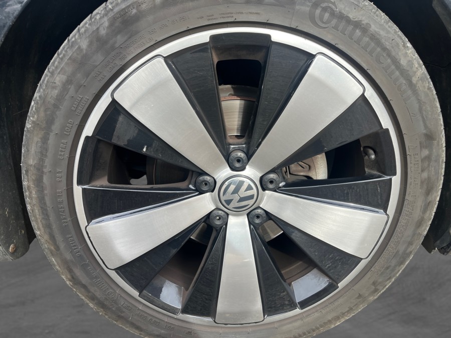 VOLKSWAGEN d'occasion COCCINELLE 2.0 TDI SPORT DSG de 2015 Lyon Nord