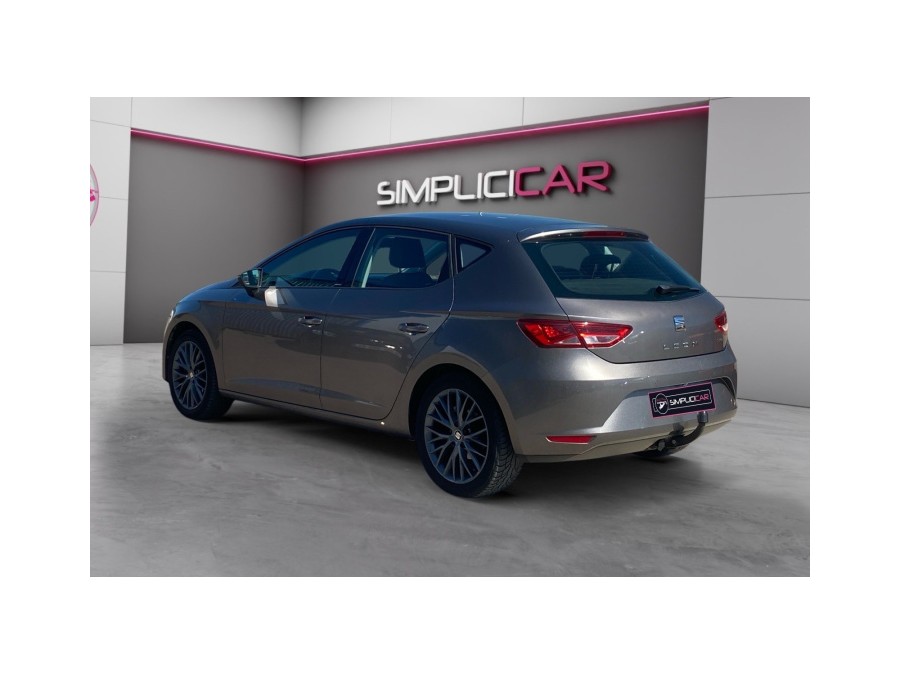 SEAT d'occasion LEON 1.2 TSI 110 CONNECT de 2016 Troyes (10)﻿