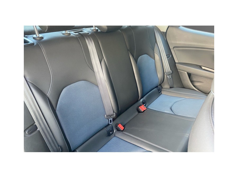 SEAT d'occasion LEON 1.2 TSI 110 CONNECT de 2016 Troyes (10)﻿