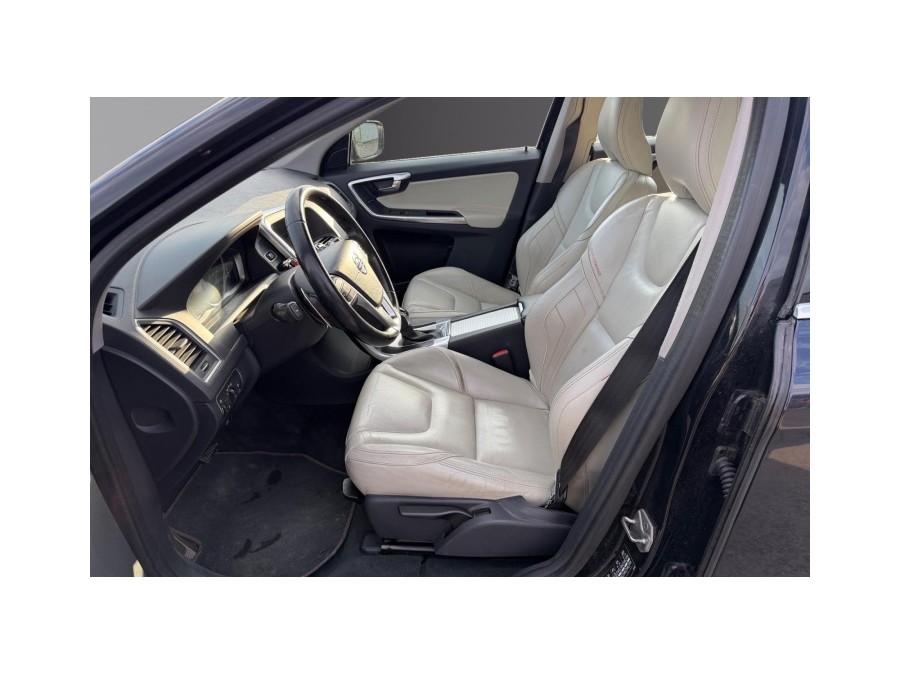 VOLVO d'occasion XC60 D4 181 OCEAN RACE EDITION GEARTRONIC de 2015