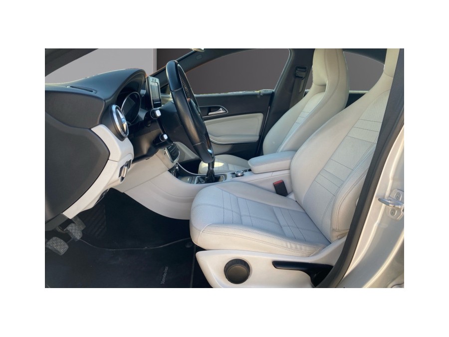 MERCEDES d'occasion CLASSE CLA CLA 200 SENSATION de 2015 Troyes (10)﻿