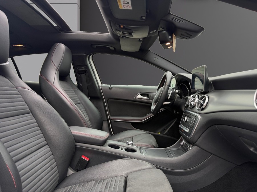 MERCEDES d'occasion CLASSE GLA GLA 200 SPORT EDITION BA de 2019 Salon