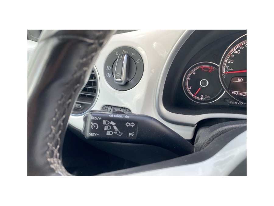 VOLKSWAGEN d'occasion COCCINELLE 2.0 TDI 110 DESIGN de 2017 Troyes