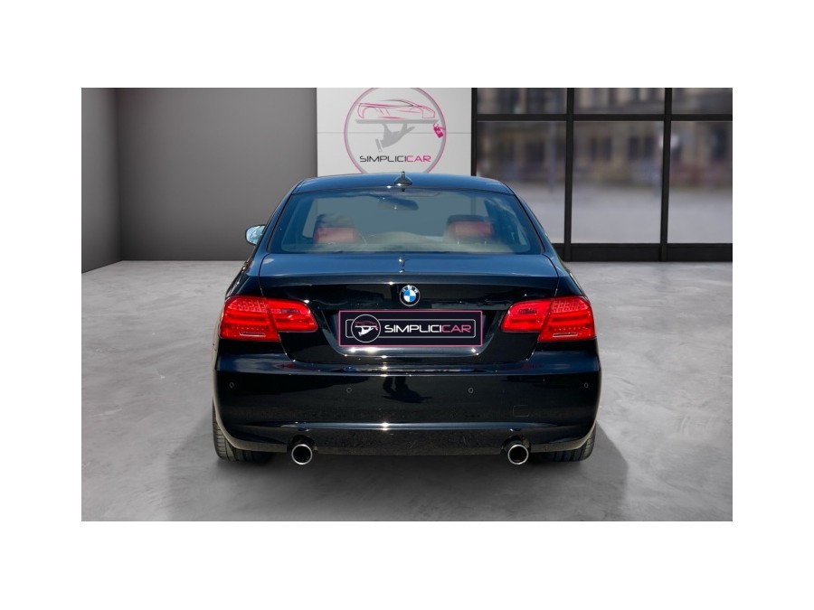 BMW d'occasion SERIE 3 335I LUXE A DKG de 2010 Troyes (10)﻿