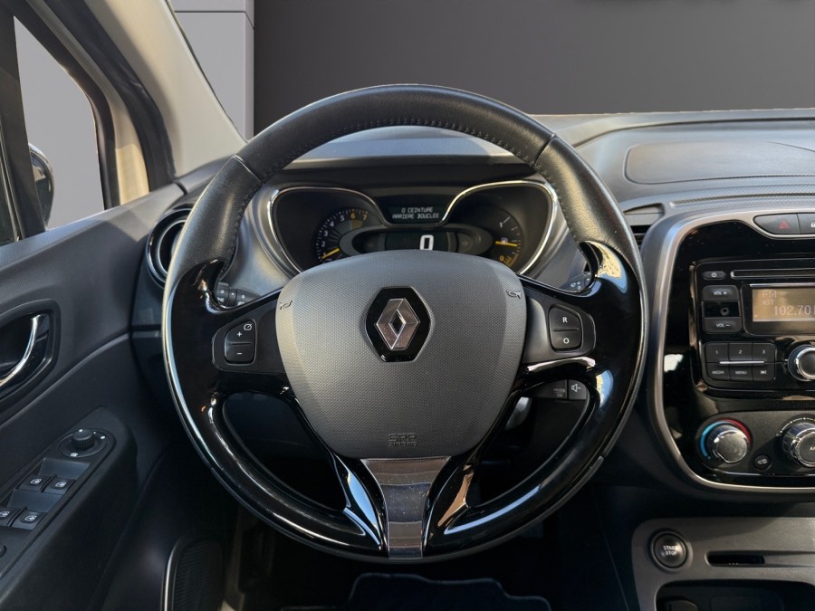 RENAULT d'occasion CAPTUR 0.9 TCE 90 zen de 2015 Cannes (06)﻿