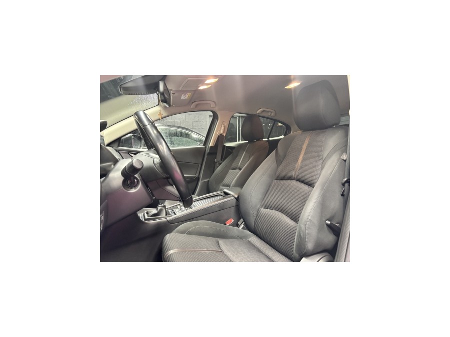 MAZDA d'occasion MAZDA3 2.2 SKYACTIV-D 150 HARMONIE de 2017 Villebon