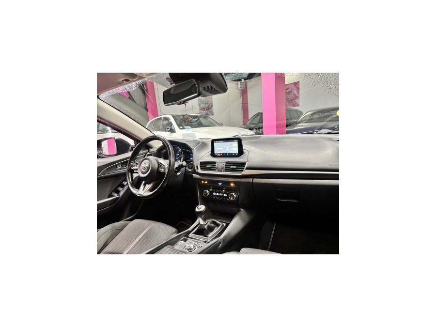 MAZDA d'occasion MAZDA3 2.2 SKYACTIV-D 150 HARMONIE de 2017 Villebon