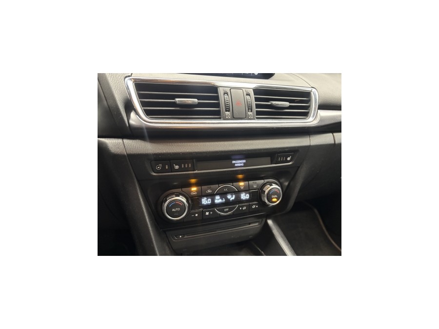 MAZDA d'occasion MAZDA3 2.2 SKYACTIV-D 150 HARMONIE de 2017 Villebon