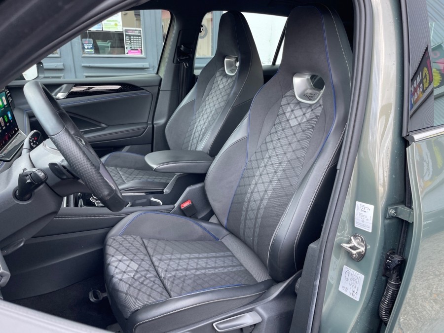 VOLKSWAGEN d'occasion TIGUAN 1.5 eTSI R-line DSG de 2024 La Flèche