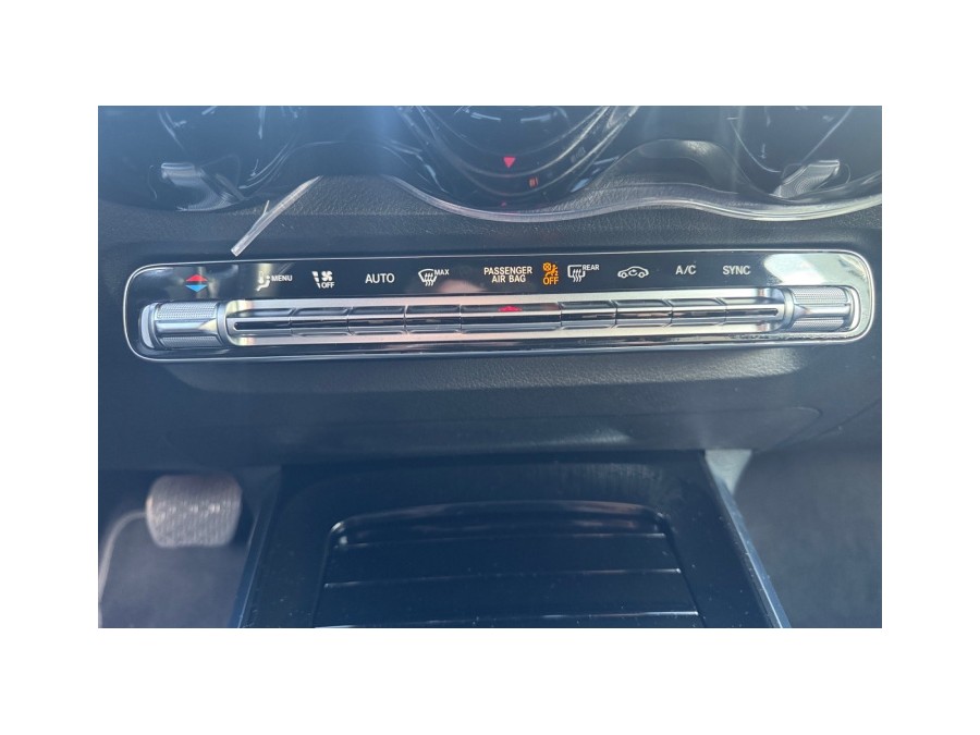 MERCEDES d'occasion CLASSE GLB 200 1.4 BUSINESS LINE BA de 2022 Paris