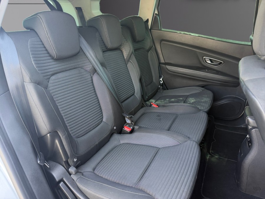 RENAULT d'occasion SCENIC 1.7 DCI 120 de 2019 Marignane (13)﻿