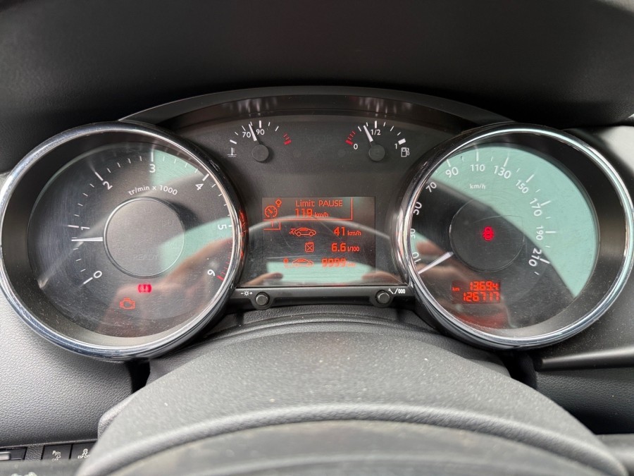 PEUGEOT d'occasion 3008 2.0 HDI 16V 150 BUSINESS PACK de 2011 Cannes