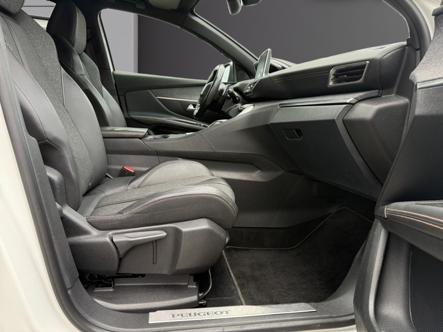 PEUGEOT d'occasion 3008 1.2 PURE TECH 130 ACTIVE EAT de 2017 Le Mans