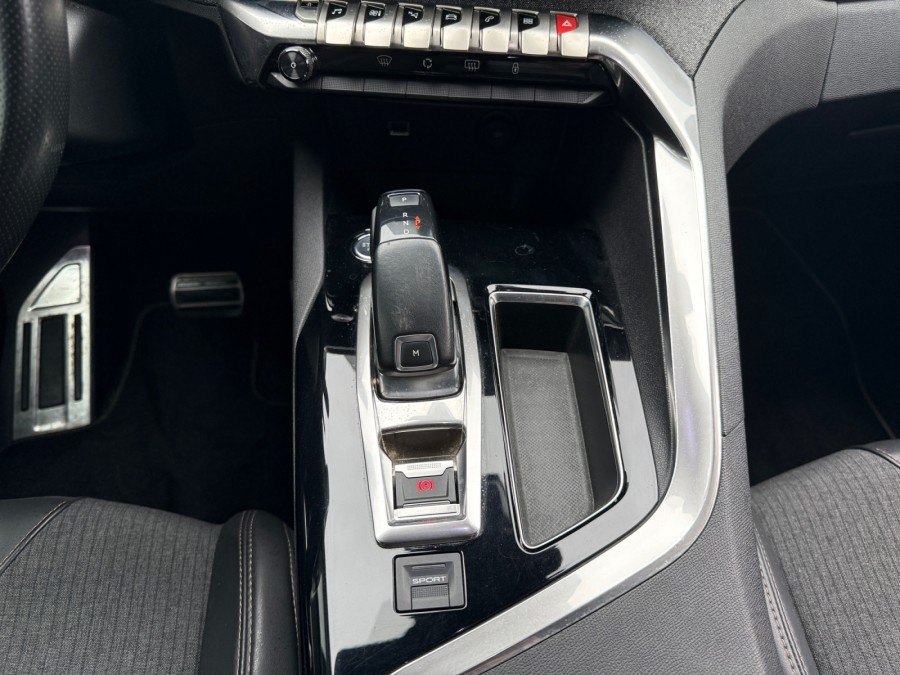 PEUGEOT d'occasion 3008 1.2 PURE TECH 130 ACTIVE EAT de 2017 Le Mans