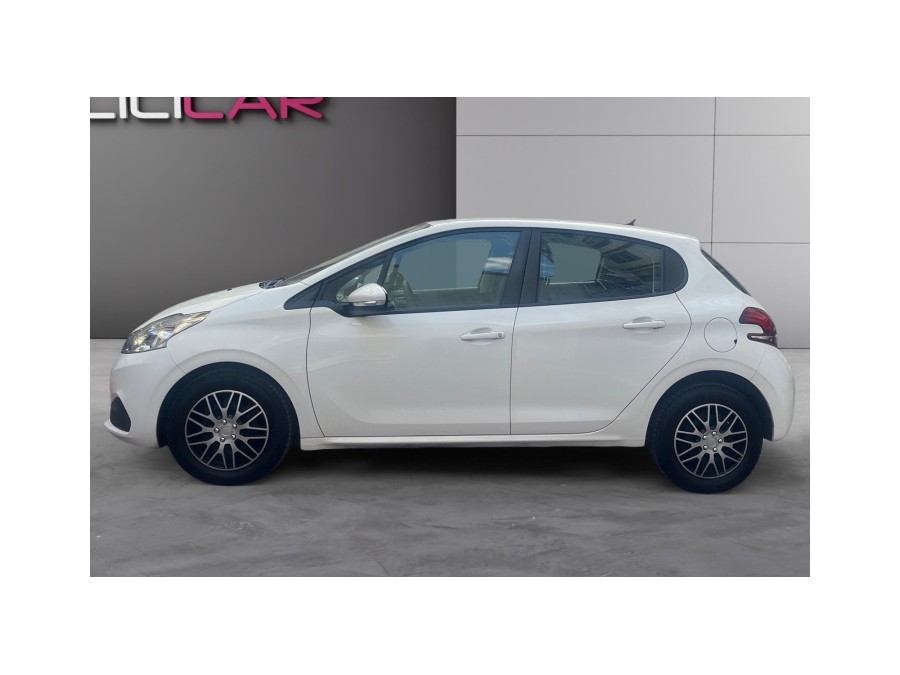PEUGEOT d'occasion 208 AFFAIRE 1.5 BLUE HDI 100 PREMIUM PACK de 2019