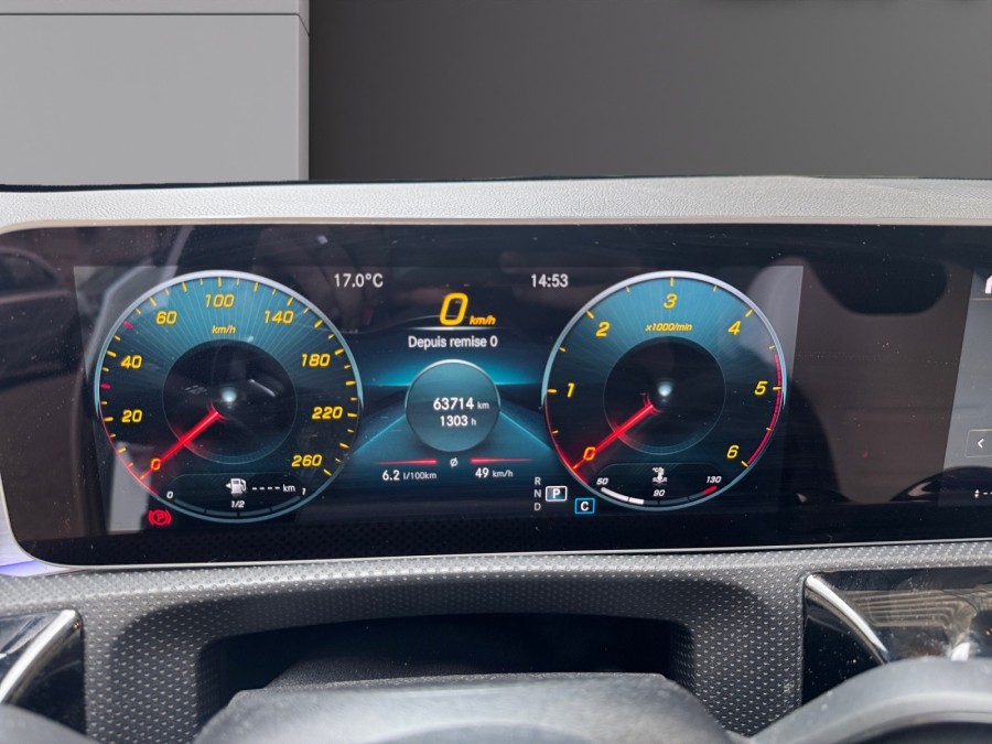 MERCEDES d'occasion CLASSE A IV A180 D BERLINE AMG LINE 7G-DCT de