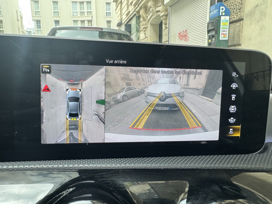 MERCEDES d'occasion CLASSE A IV A180 D BERLINE AMG LINE 7G-DCT de