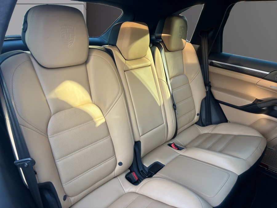 PORSCHE d'occasion CAYENNE 4.8 V8 TURBO S TIPTRONIC S de 2013 Méry