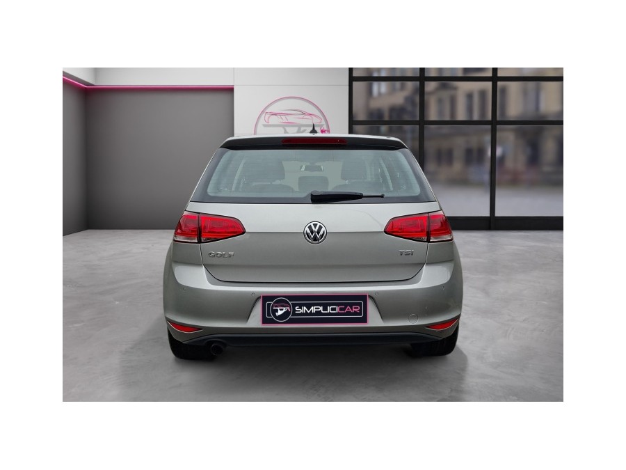 VOLKSWAGEN d'occasion GOLF 1.2 TSI 105 LOUNGE DSG de 2014 Champigny