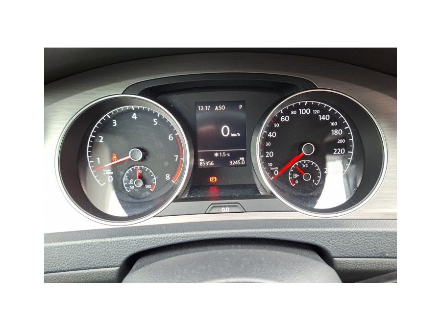 VOLKSWAGEN d'occasion GOLF 1.2 TSI 105 LOUNGE DSG de 2014 Champigny
