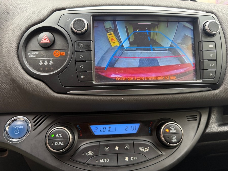TOYOTA d'occasion YARIS 100H DYNAMIC BUSINESS de 2017 Le Raincy (93)﻿