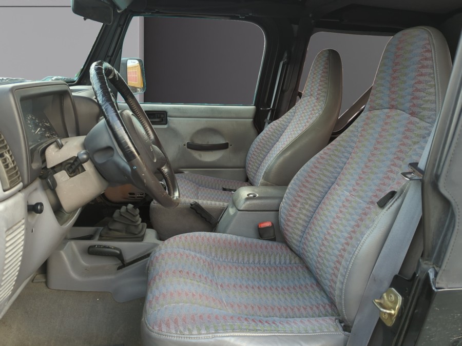 JEEP d'occasion WRANGLER 2.5 SPORT de 1998 Frejus (83)﻿
