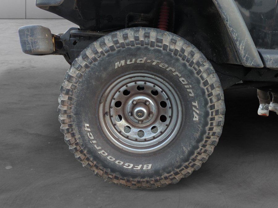JEEP d'occasion WRANGLER 2.5 SPORT de 1998 Frejus (83)﻿