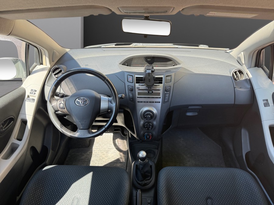 TOYOTA d'occasion YARIS 1.0 VVT-I CONFORT PACK de 2011 Cannes (06)﻿