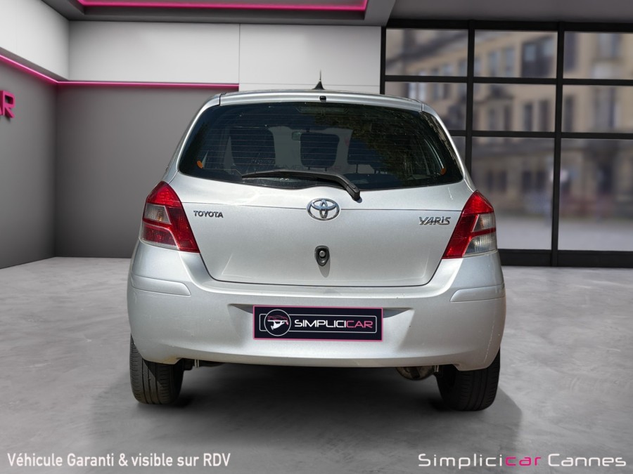 TOYOTA d'occasion YARIS 1.0 VVT-I CONFORT PACK de 2011 Cannes (06)﻿
