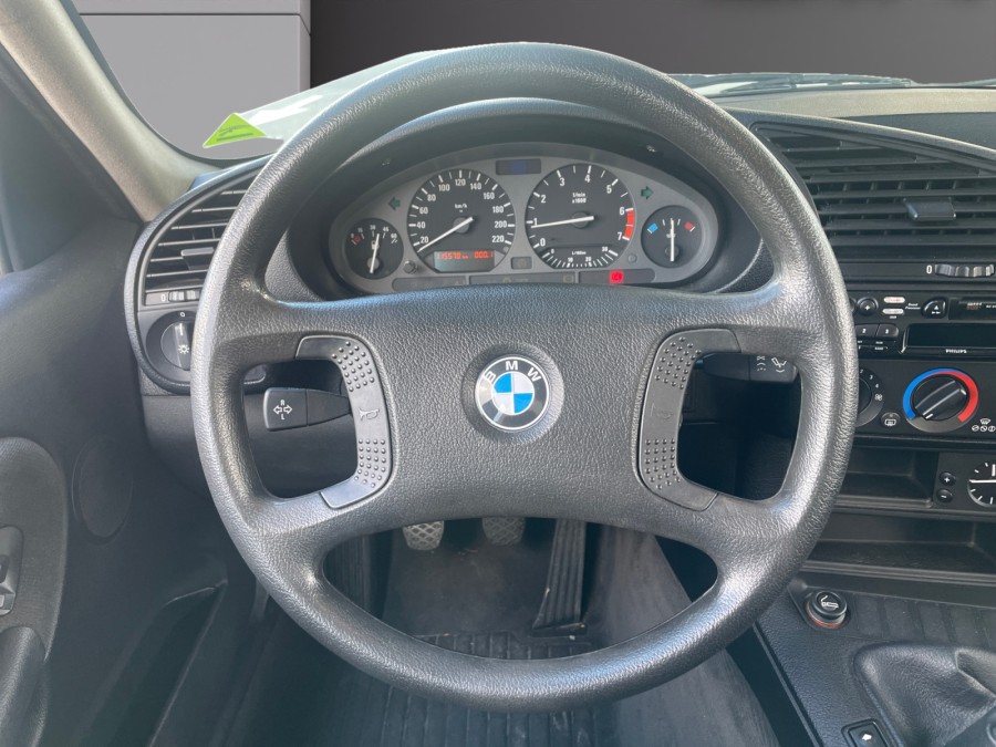 BMW d'occasion 316 I de 1991 Royan (17)﻿