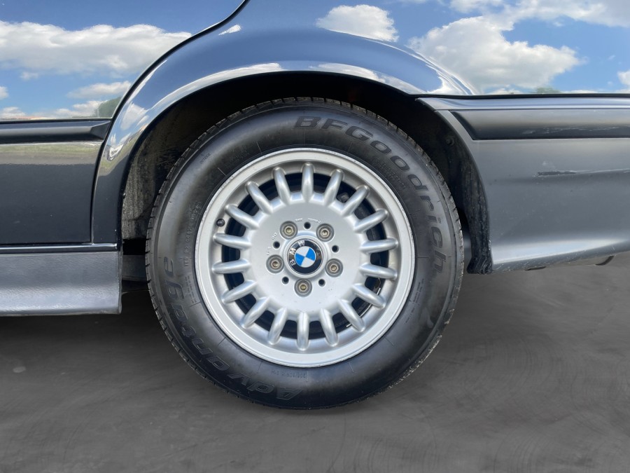 BMW d'occasion 316 I de 1991 Royan (17)﻿