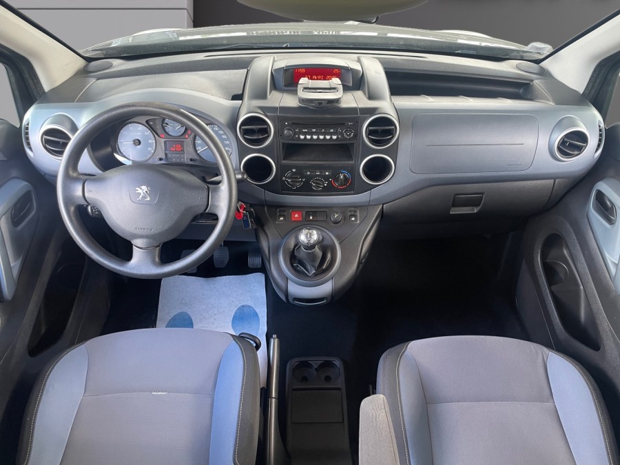 PEUGEOT d'occasion PARTNER TEPEE 1.6 HDI 92 ch ACTIVE de 2013 Royan