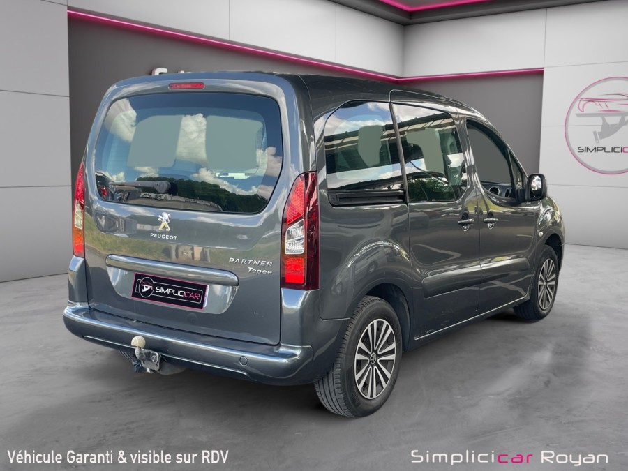 PEUGEOT d'occasion PARTNER TEPEE 1.6 HDI 92 ch ACTIVE de 2013 Royan