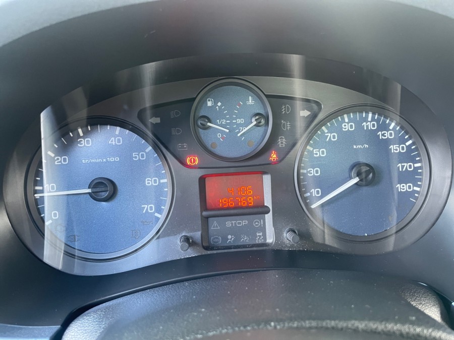 PEUGEOT d'occasion PARTNER TEPEE 1.6 HDI 92 ch ACTIVE de 2013 Royan