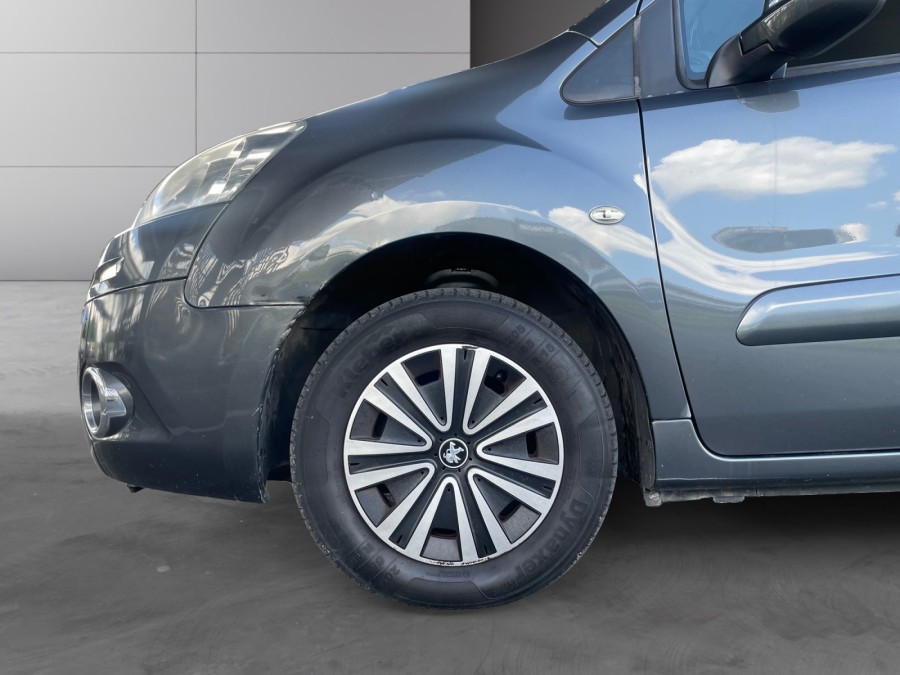 PEUGEOT d'occasion PARTNER TEPEE 1.6 HDI 92 ch ACTIVE de 2013 Royan